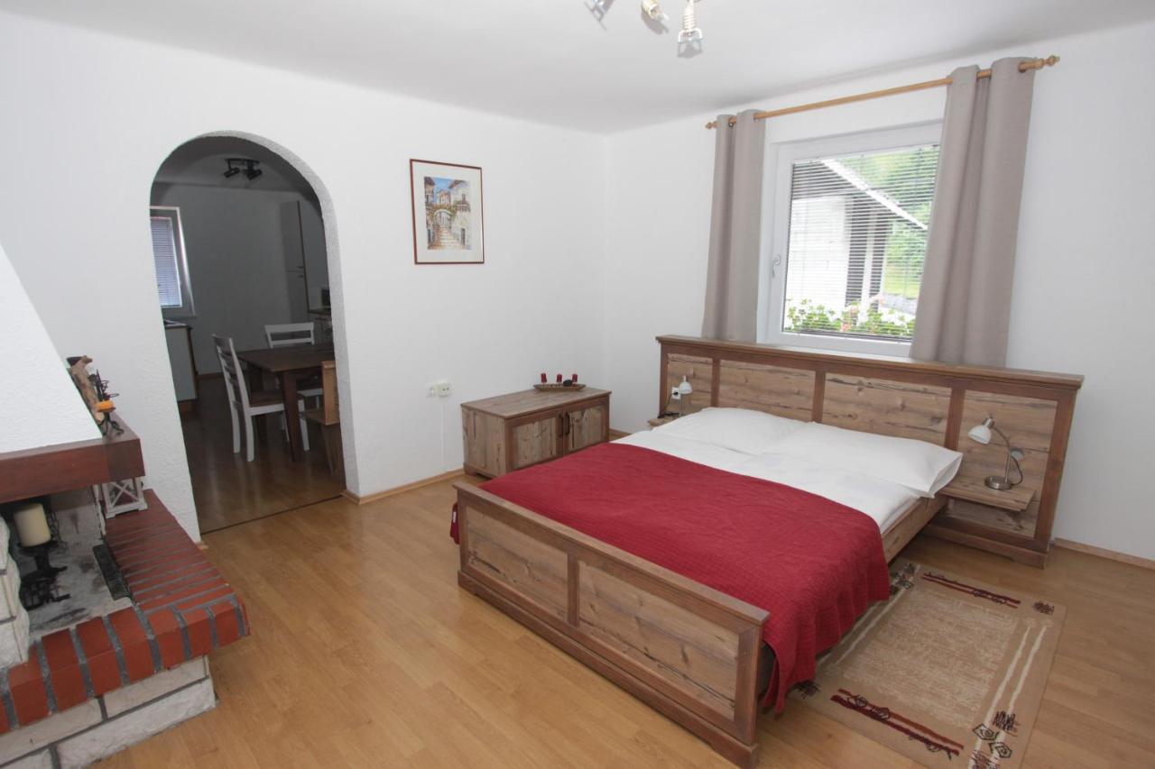 Apartments Ela Ratece ภายนอก รูปภาพ